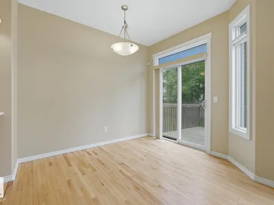 11612 11 AV SW photo 9