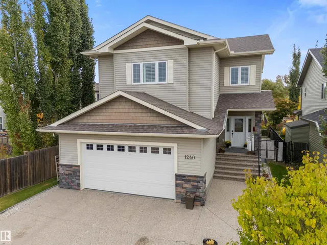 1240 WESTERRA CR, Stony Plain