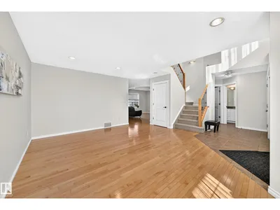 11832 173 AV NW photo 28