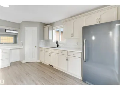 3940 33 ST NW photo 21