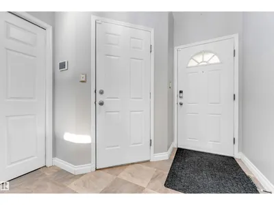 3940 33 ST NW photo 6