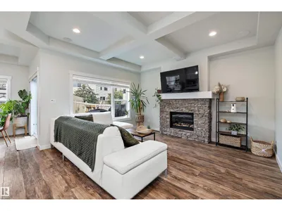 3911 CLAXTON LO SW photo 6