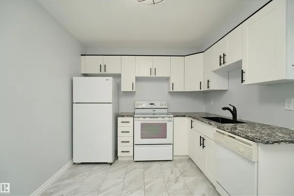 1679 LAKEWOOD RD S NW photo 3