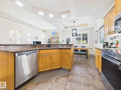 14815 16 ST NW photo 21