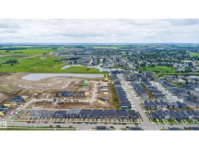 3602 41 AVE photo 36