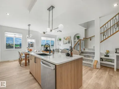 82 Ravenshire Wynd photo 6