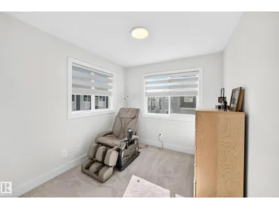 #70 16335 84 ST NW photo 27