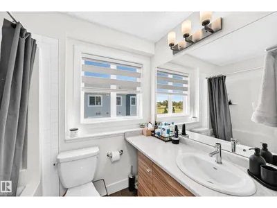 #70 16335 84 ST NW photo 31