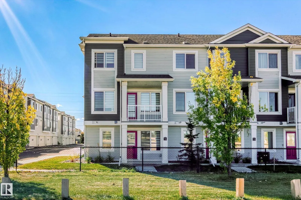 #70 16335 84 ST NW exterior