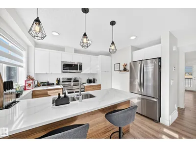 #70 16335 84 ST NW photo 6