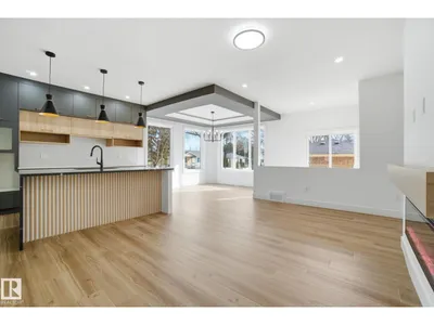 7603 92 AV NW photo 23