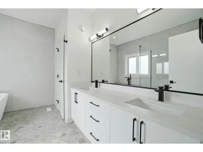 7603 92 AV NW photo 45