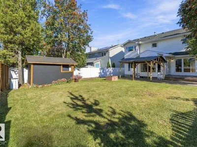 3807 36 AV NW photo 41