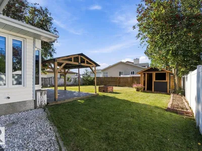 3807 36 AV NW photo 42