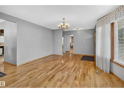 13315 30 ST NW photo 7