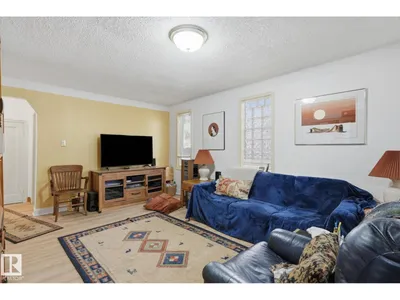 9628 100A ST NW photo 4