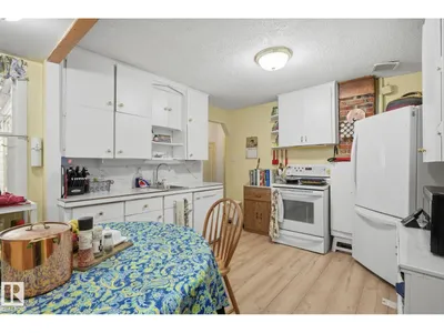 9628 100A ST NW photo 9