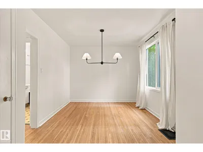11718 129 ST NW photo 9