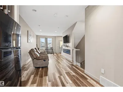 #5 17635 58 ST NW NW photo 10