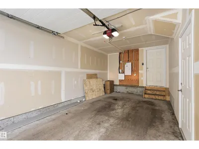 #5 17635 58 ST NW NW photo 31