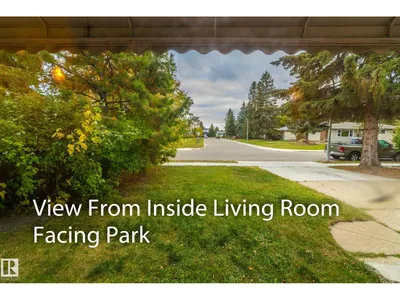 10512 55 AV NW photo 4