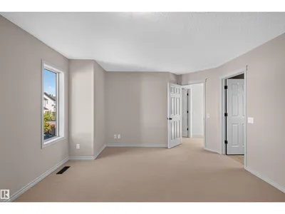 6116 8 AV SW photo 17