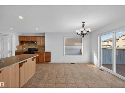 6116 8 AV SW photo 28