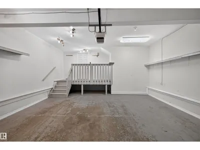 6116 8 AV SW photo 40