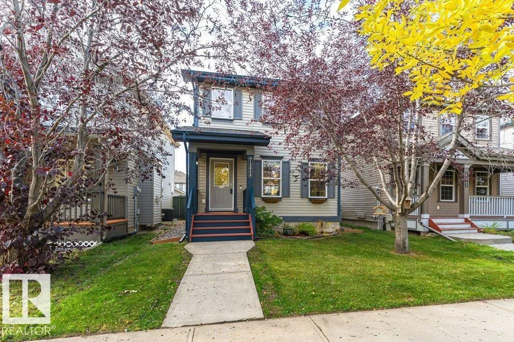 12059 19 AV SW exterior