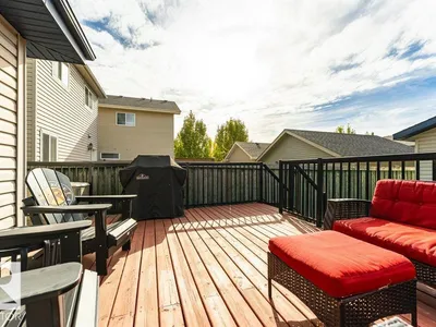 12059 19 AV SW photo 47