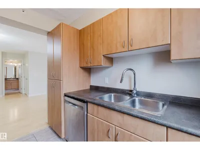 #608 10303 105 ST NW photo 15