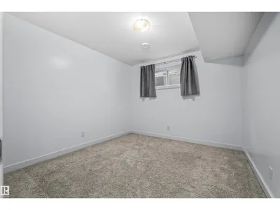 3082 WHITELAW DR NW photo 37