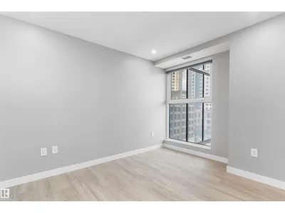 #702 10180 103 ST NW photo 22