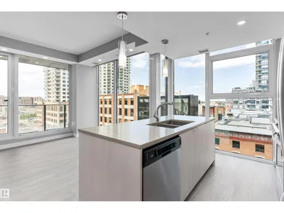 #702 10180 103 ST NW photo 9