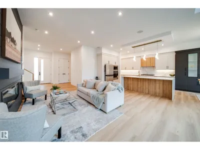 #42 20425 93 AV NW photo 12