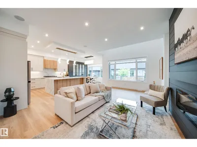 #42 20425 93 AV NW photo 17
