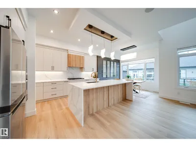 #42 20425 93 AV NW photo 18