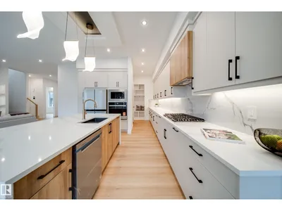 #42 20425 93 AV NW photo 25