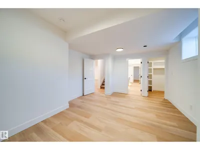#42 20425 93 AV NW photo 58