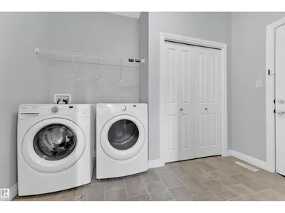 4359 126 AV NW photo 18