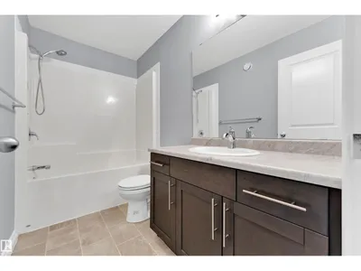 4359 126 AV NW photo 28