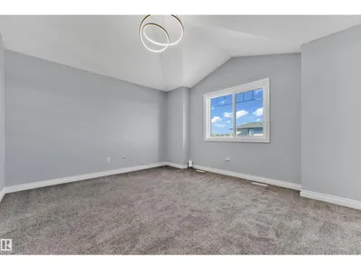 4359 126 AV NW photo 32