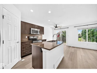 16524 135 ST NW photo 11