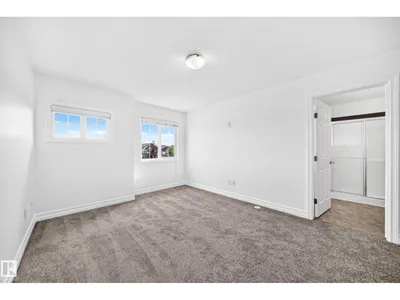 16524 135 ST NW photo 24