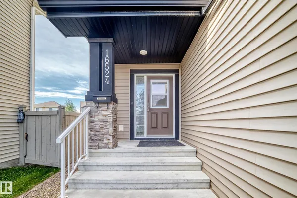 16524 135 ST NW photo 3