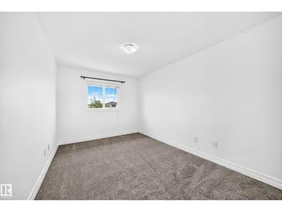 16524 135 ST NW photo 31