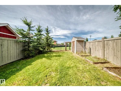 16524 135 ST NW photo 43