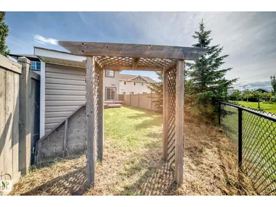 16524 135 ST NW photo 46