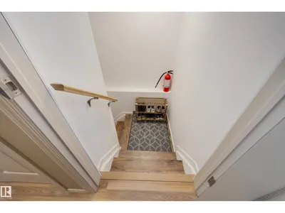 2879 23 ST NW photo 28