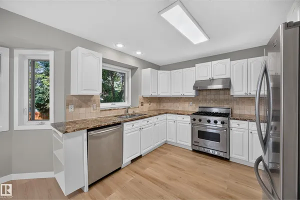 3640 31 ST NW photo 2